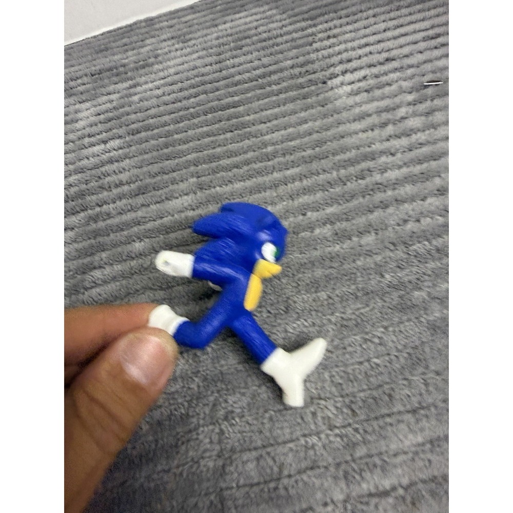 Sonic The Hedgehog 2.5" PVC Plastic Cake Topper Figurine SEGA